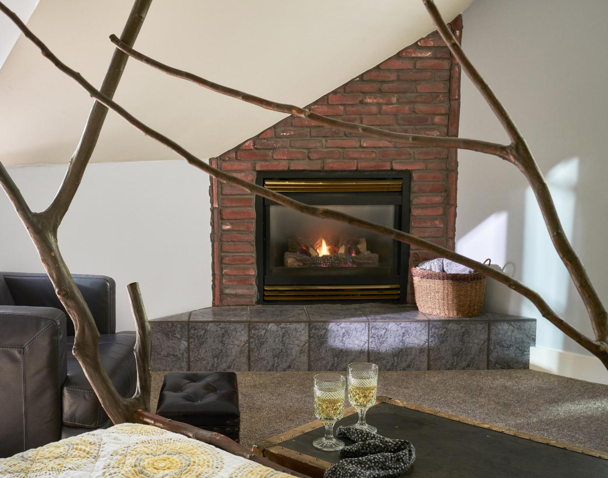 Goldberry Woods- A Modern Farm Resort Union Pier Buitenkant foto